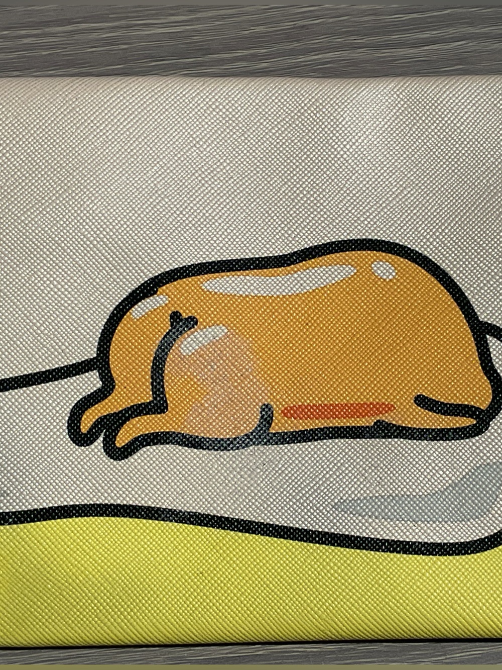 Sanrio Gudetama Yellow Cream Zip Pouch Wallet - Picture 2 of 3
